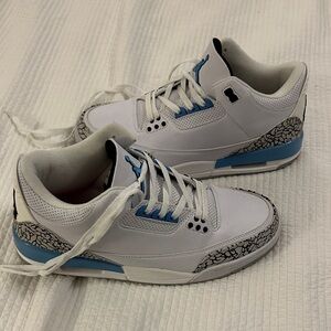 Air Jordan 3 Retro UNC.